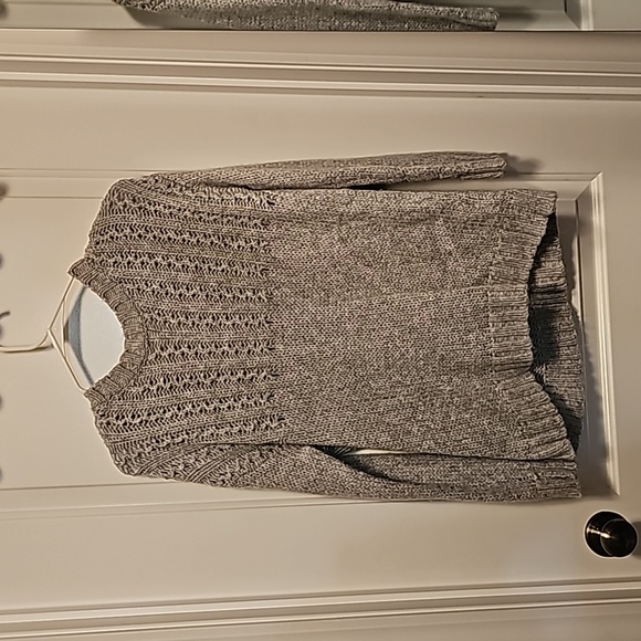 Aerie Gray Knit Sweater with Bow Tie Back - Picture 1 of 3